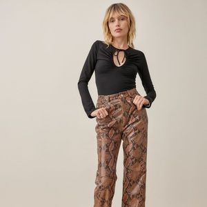 Reformation Leana Front Keyhole Top Black